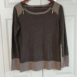Ivanka Trump Top Size small